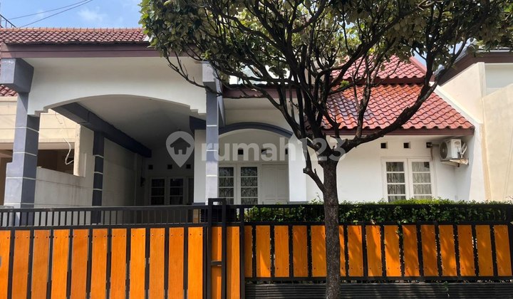 DIJUAL RUMAH 2+1 KAMAR TANAH 162 DI KEMANG PRATAMA CARPORT 2 MOBIL (ln)