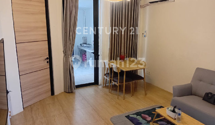 Rumah Over Kredit Di Cluster Uptown Lippo Cikarang, Cikarang 2