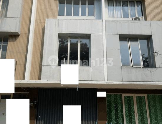 Ruko 3 Lantai Siap Pakai Di Cosmo Estate Lippo Cikarang