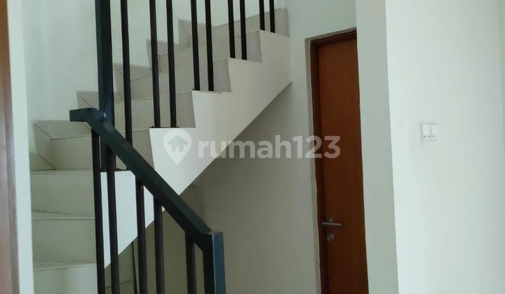 Summerbliss 2 Floors, Spacious Living Room, Land Available, Negotiable 2