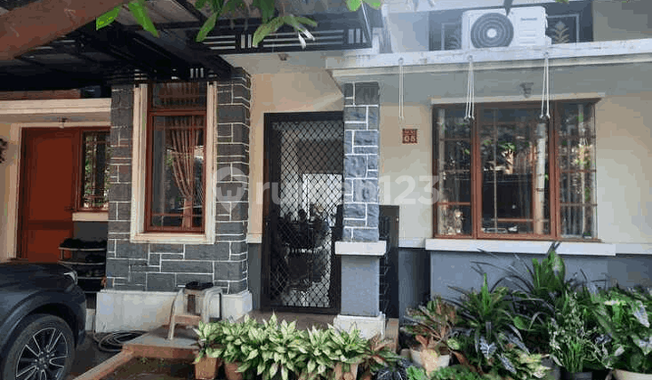 Rumah Bagus Siap Huni Di Grand Wisata Dekat Mall Living World 