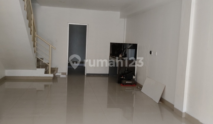 Ruko 2 Lantai Di Magnetika Lippo Cikarang. Kondisi Bersih Rapi 