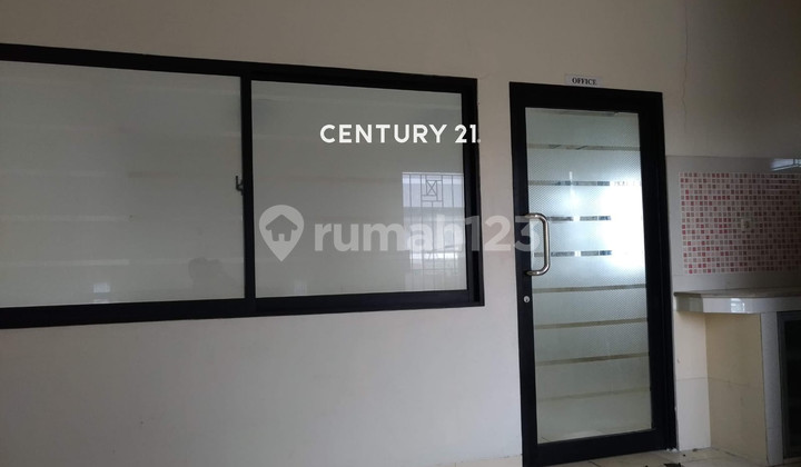 Delta Niaga 3-Storey Shop House Ready for Use in Delta Silicon Cikarang 2