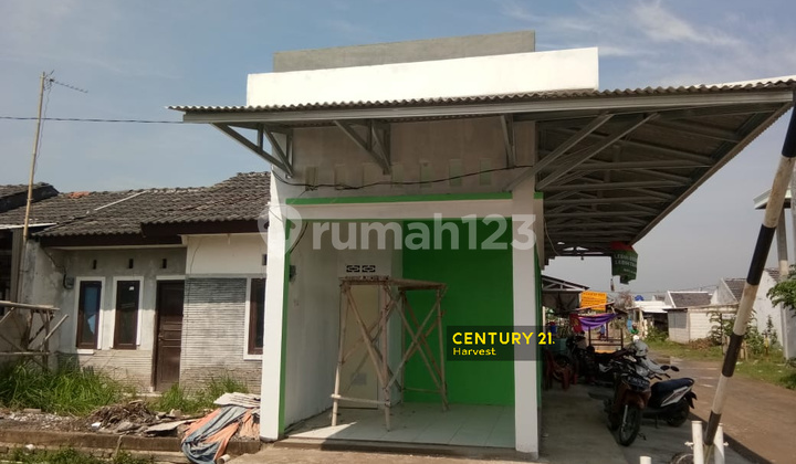 For Sale Fast Good House Ready to Occupy + 3 Shops. Serang Baru Cikarang For Sale Fast Good House Ready to Occupy + 3 Shops. Serang Baru Cikarang