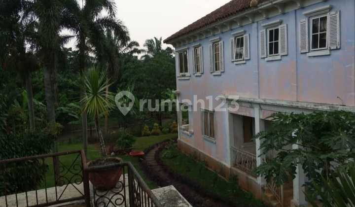 Rumah Asri 2 Lt  Vew Danau Di Telaga Kahuripan Bogor Halaman Luas
