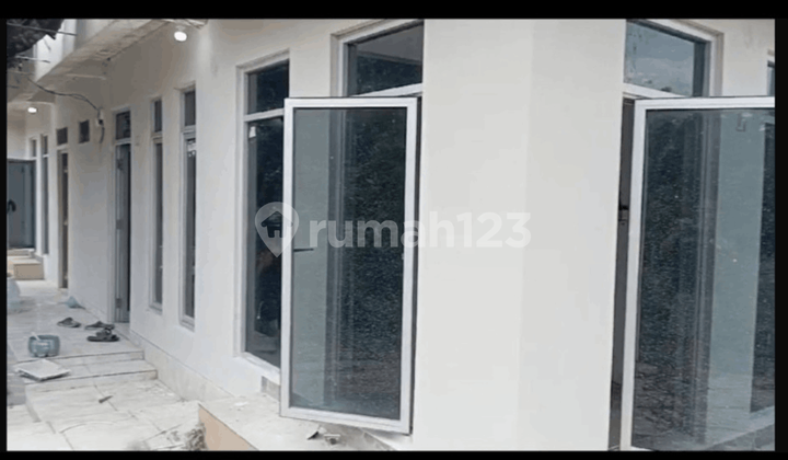 Nice House Hook Position Ready to Occupy in Meadow Green Cluster