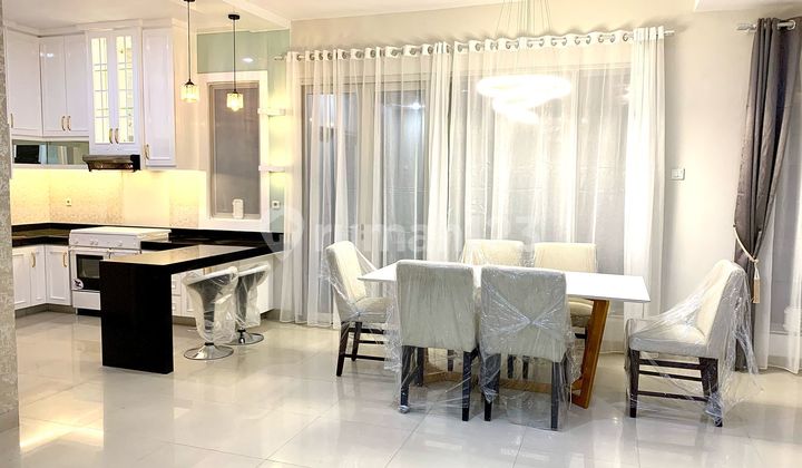 Rumah Mewah 2 Lt Furnish Siap Huni Di Cluster Vassaterace Lippo Cikarang