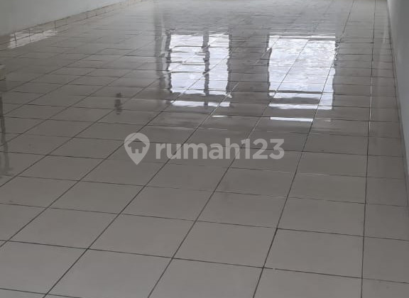 Ruko Podium 3 Lantai Strategis Siap Pakai di Lippo Cikarang,Cikarang