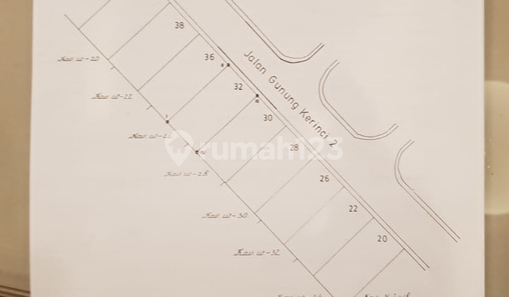 Jl Gn Kerinci Simpruk. 10x20m. IDR 3.5 million per meter, and negotiable.