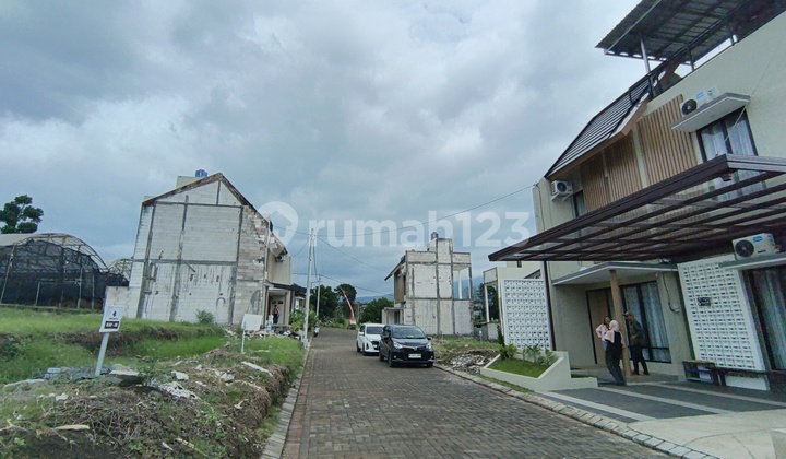 Villa Batu Bonus Full Furnish Bebas Design