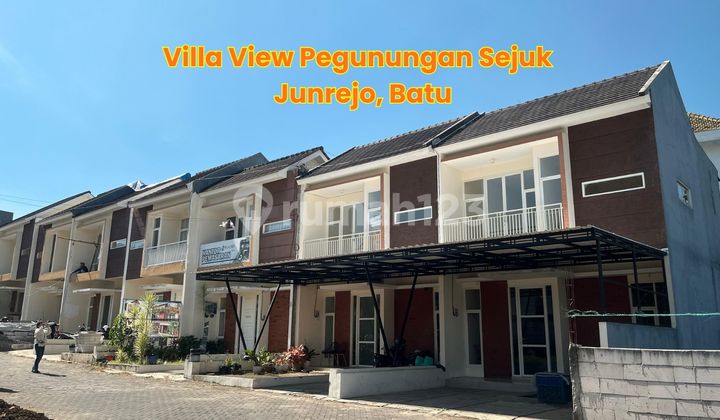 Guaranteed Passive Income from Cool Mountain View Villas in Batu