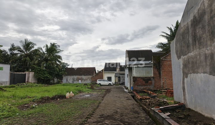 Ready-to-Occupy House in Gor Ken Arok, Malang City 2