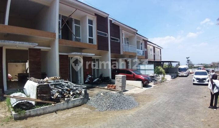 Villa in the Junrejo Batu Development Area, 7 Minutes to BNS 2