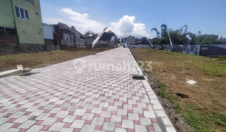 Boarding House, Certificate of Ownership, Close to City Bus Access 2