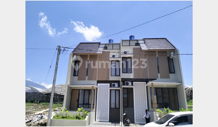 Villa Premium dekat Kawasan Wisata Kota Batu Villa Premium dekat Kawasan Wisata Kota Batu