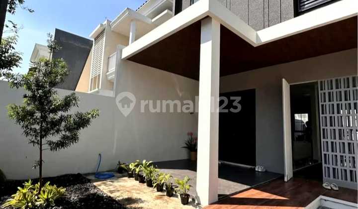 Ready-to-Occupy Residence in Araya Golf..5 Minutes to Binus Araya Campus. 2