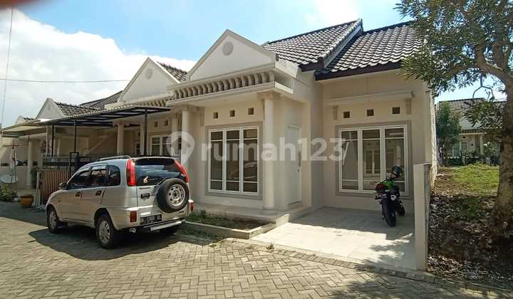 Ready-to-Occupy House 0% Down Payment Near Singosari Toll Exit