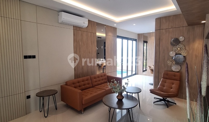 Rumah Bagus Inden 2 1/2 Lantai Victoria Village Tangerang  2