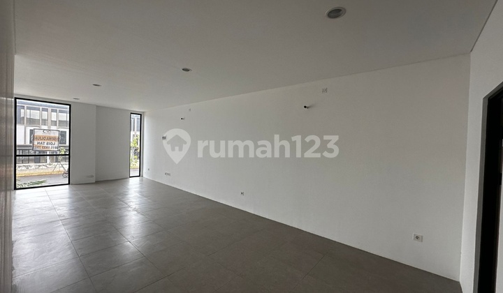 Strategic Ready-to-Occupy Shop House, Park Serpong, Tangerang Strategic Ready-to-Occupy Shop House, Park Serpong, Tangerang