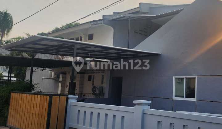 Rumah Hoek 1 Setengah Lantai Bagus Gading Serpong Rumah Hoek 1 Setengah Lantai Bagus Gading Serpong