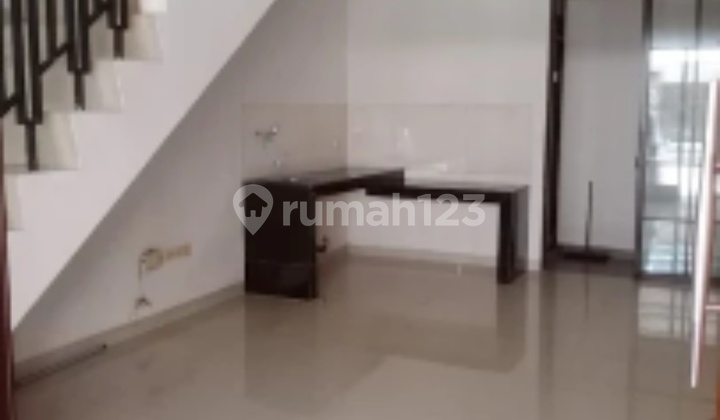 Beautiful House for Rent in Greenlake City