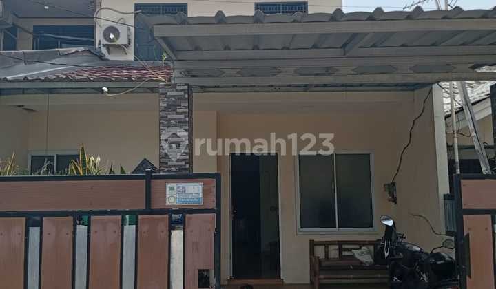 Nice 2-Story House in Taman Dadap Indah