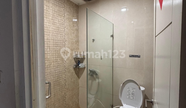 Rumah Bagus 2lt Taman Palem Lestari Semi Furnished  2