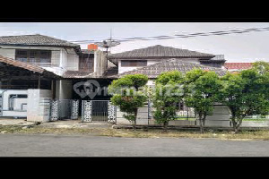 Rumah 2 Lantai Citra Garden I Sangat Strategis . Jakarta Barat