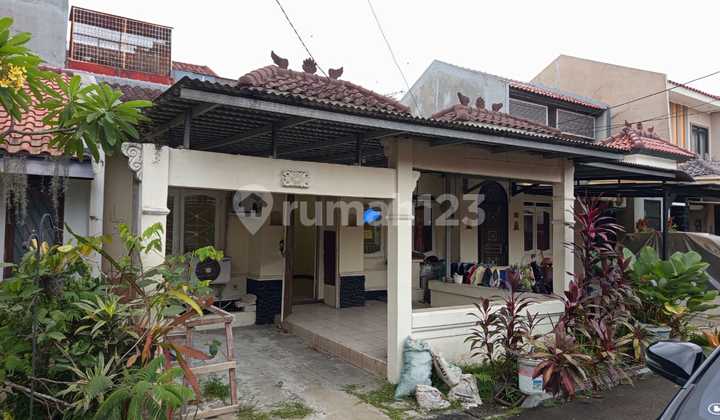 Murah Bagus Terenowasi Rumah Taman Ubud Lippo Karawaci Tangerang