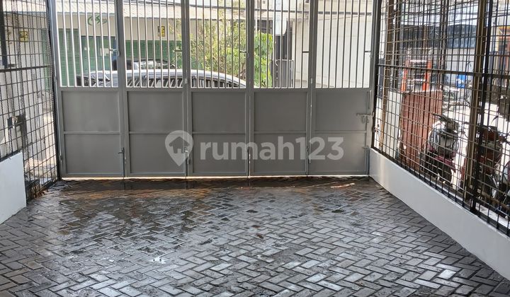 Ruko Bagus 3Lantai Strategis Jalan Raya . Kosambi Baru