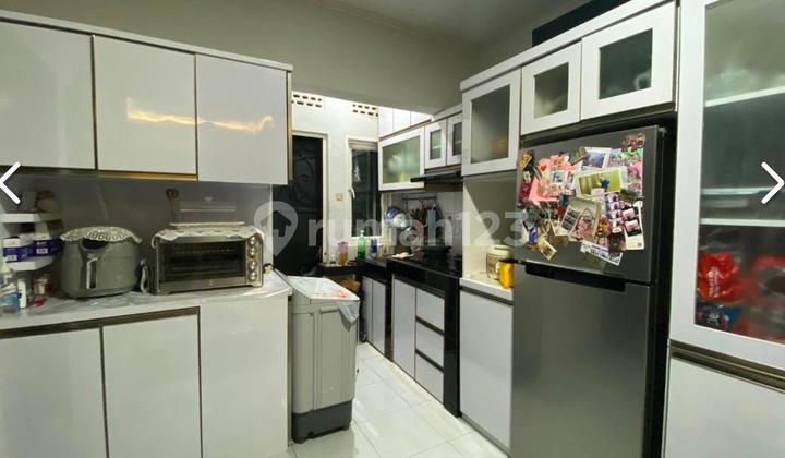 Rumah Semi Furnished Cluster Italy Banjar Wijaya  2