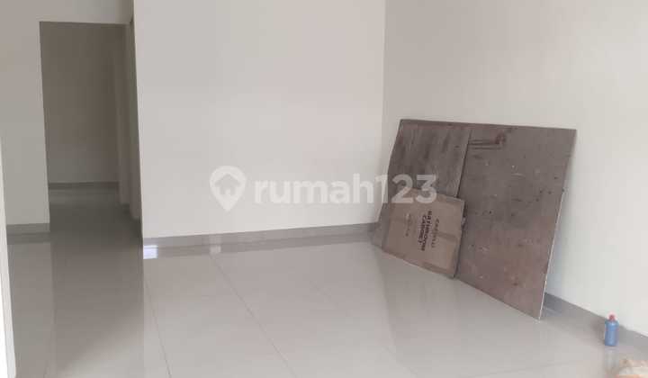 Ready-to-Occupy House in Alam Sutera, Alam Sutera Certified Title House. 2
