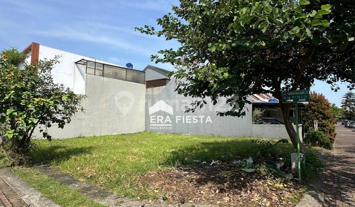 Kavling Posisi Hoek Lokasi Komplek Metland Tanah 177.0 m²