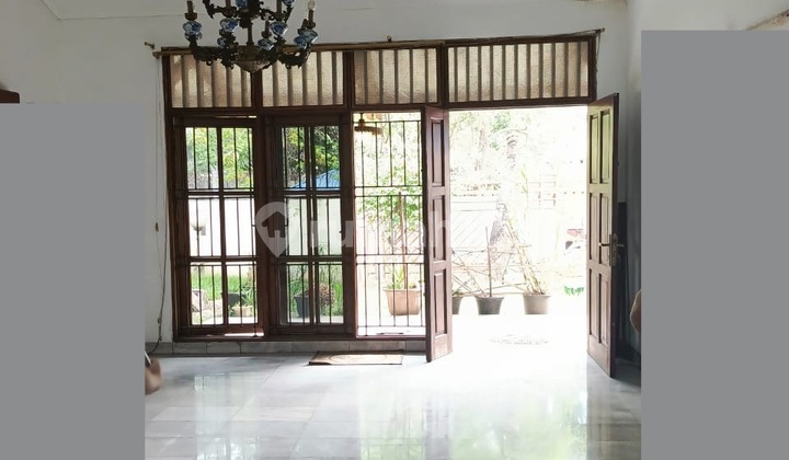 House in a Strategic Location in Puri Indah, West Jakarta