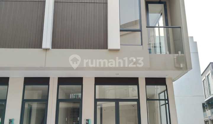 Strategic New 2-Story Commercial Building 2