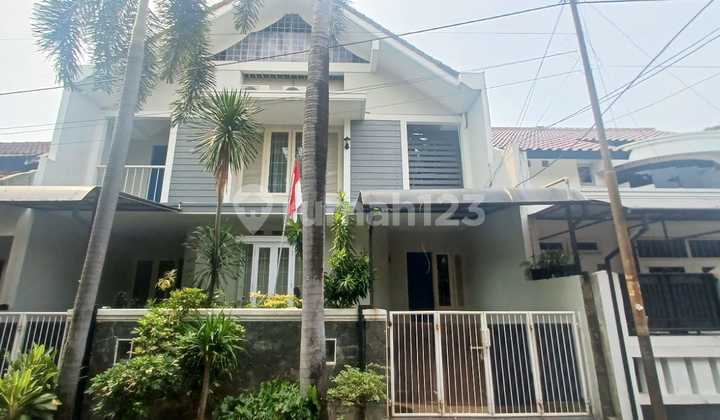 Rumah 2 Lantai Full Furnish Di Puri Indah
