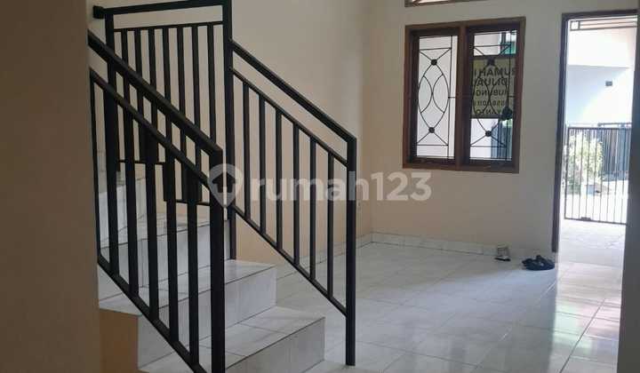 Good Condition 2-Story House In Duta Bintaro 2
