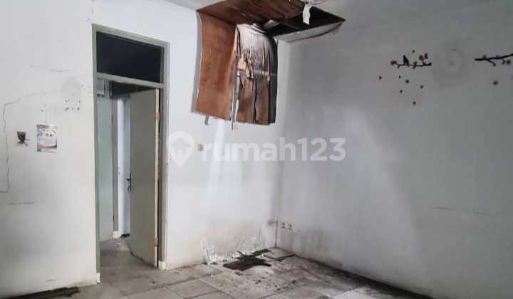 HOUSE IN MK LAND CALCULATION NEAR PENABUR SCHOOL 2