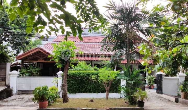 RUMAH SIAP HUNI KEMAYORAN UK 15X16 HOEK 2 LANTAI HADAP TIMUR