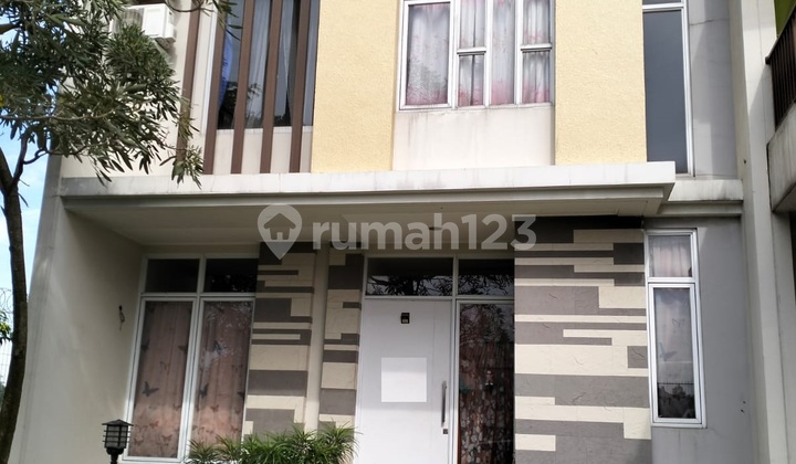 Rumah Murah Bagus Rapi Terawat di Legenda Wisata 1