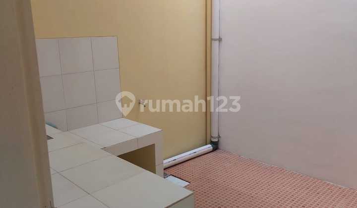 Ready-to-Use Neat and Nice House in a Cluster at Legenda Wisata