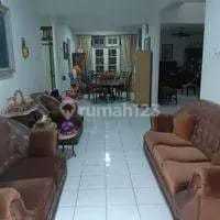 Rumah Bagus 2 Lantai Luas Strategis di Kota Wisata