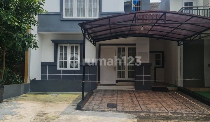 Rumah Bagus 2 Lantai Rapi Dekat Compark di Kota Wisata