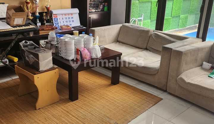 Rumah Bagus Siap Huni Private Swimming Pool di Vila Nusa Indah 5 Rumah Bagus Siap Huni Private Swimming Pool di Vila Nusa Indah 5