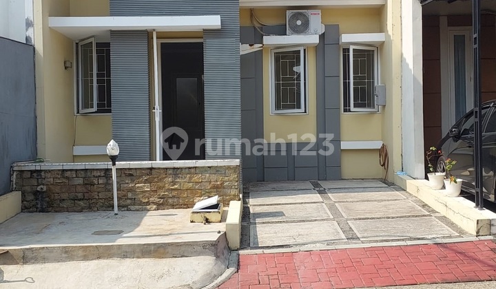 Ready-to-Use Neat and Nice House in a Cluster at Legenda Wisata