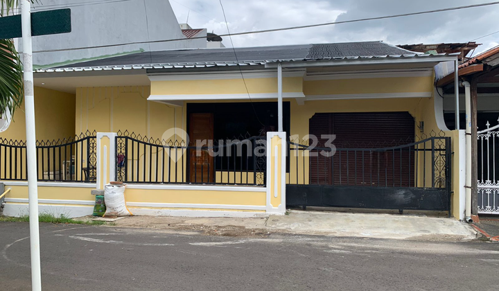 Nice, Neat, Strategic, Spacious Landed House in East Jakarta.
