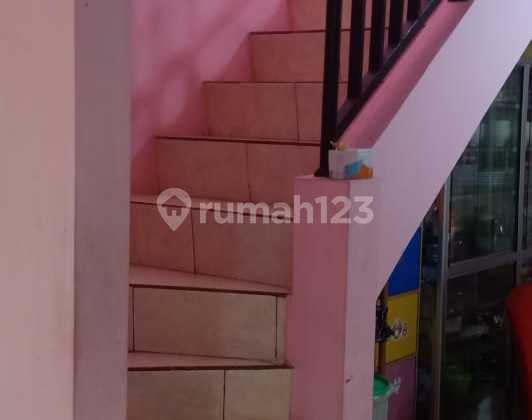 Spacious Land 2-Story Neat House Near Compark In Kota Wisata 2
