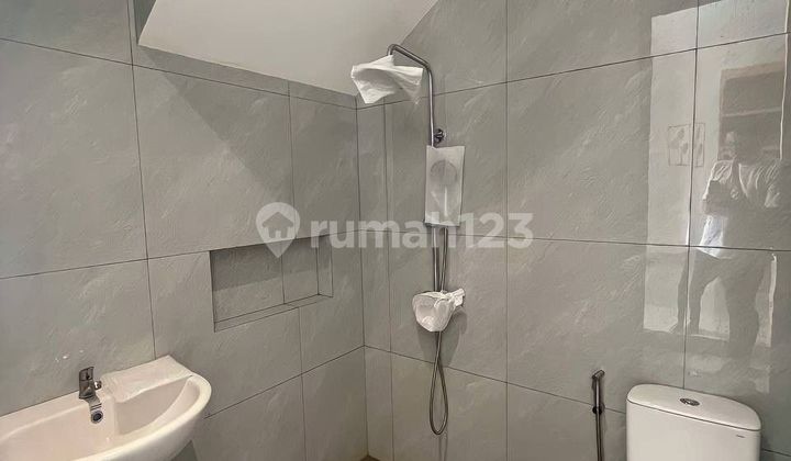 Rumah 2 Lantai Scandinavian Dekat Tol Jelupang Bsd 2