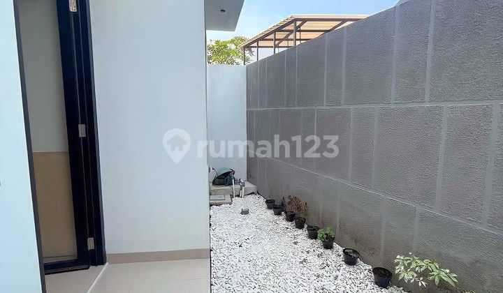 Rumah 2 Lantai Scandinavian Dekat Tol Jelupang Bsd 1