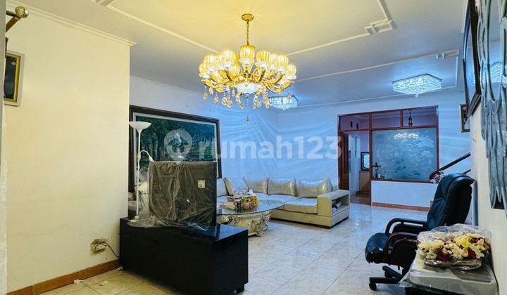 Rumah Puri Media, Hadap Barat, Full Furnished